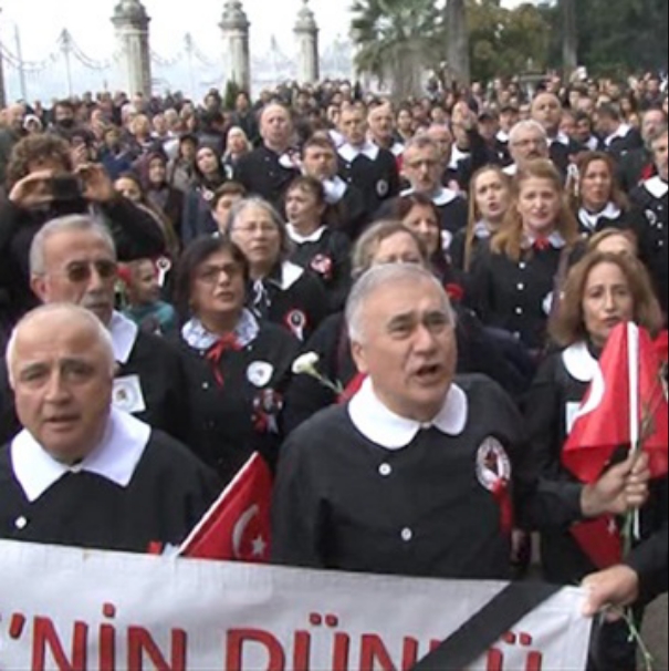 TÜRK TOPLUMU ÜZERİNE TEZLER